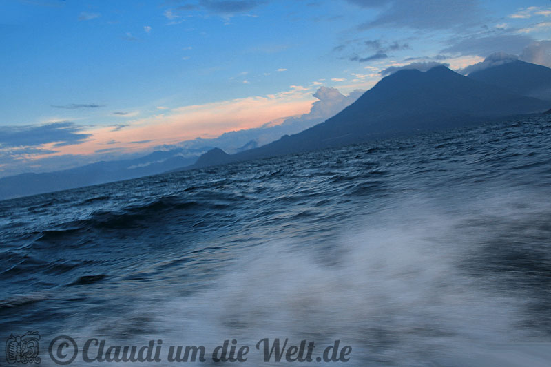 Farbwelten Rund Um Den Lago Atitlan In Guatemala